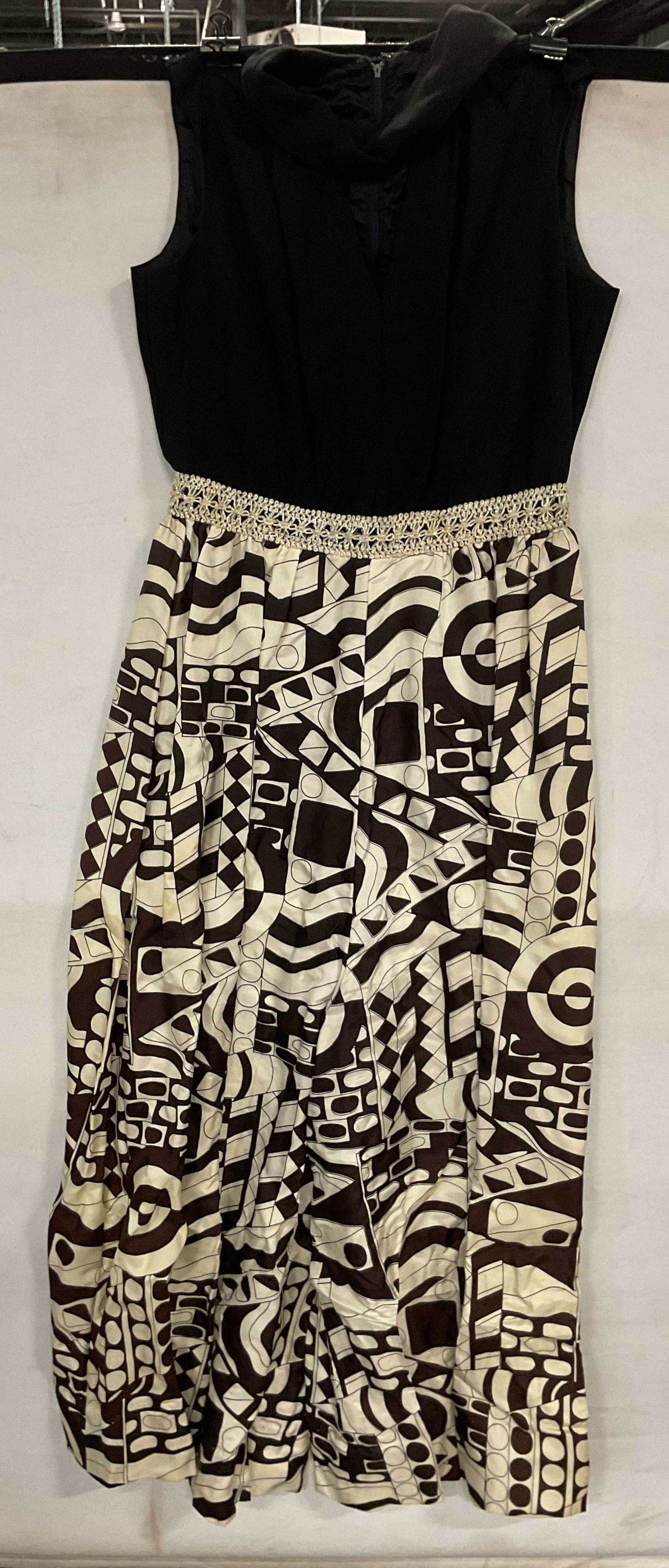 Vtg Black and White Abstract Jumpsuit (1 of 9)