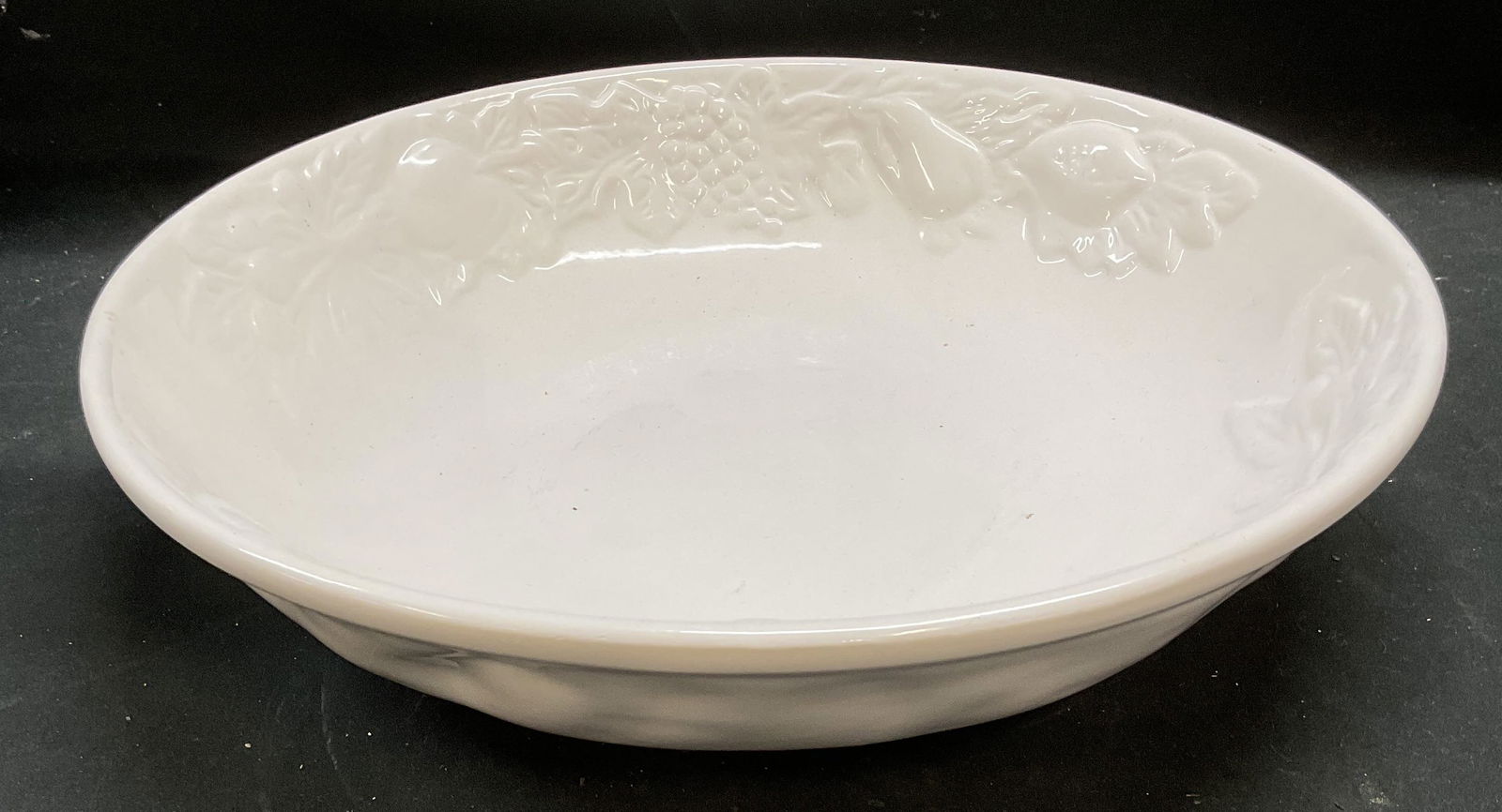 Tabletops Nature Embossed Ceramic Bowl (1 of 6)