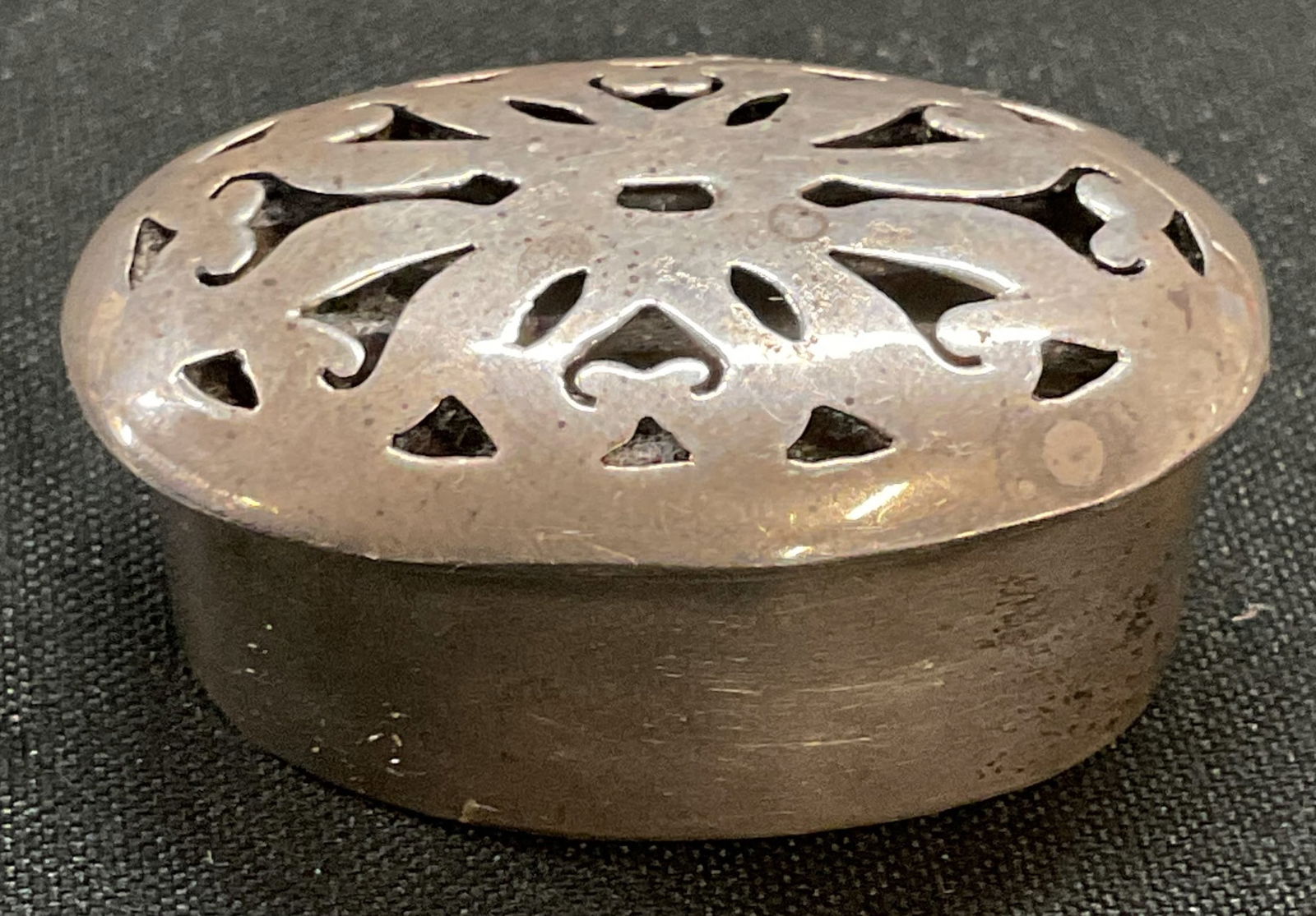 Vtg Sterling Silver Reticulated Pill Box, Mexico (1 of 6)