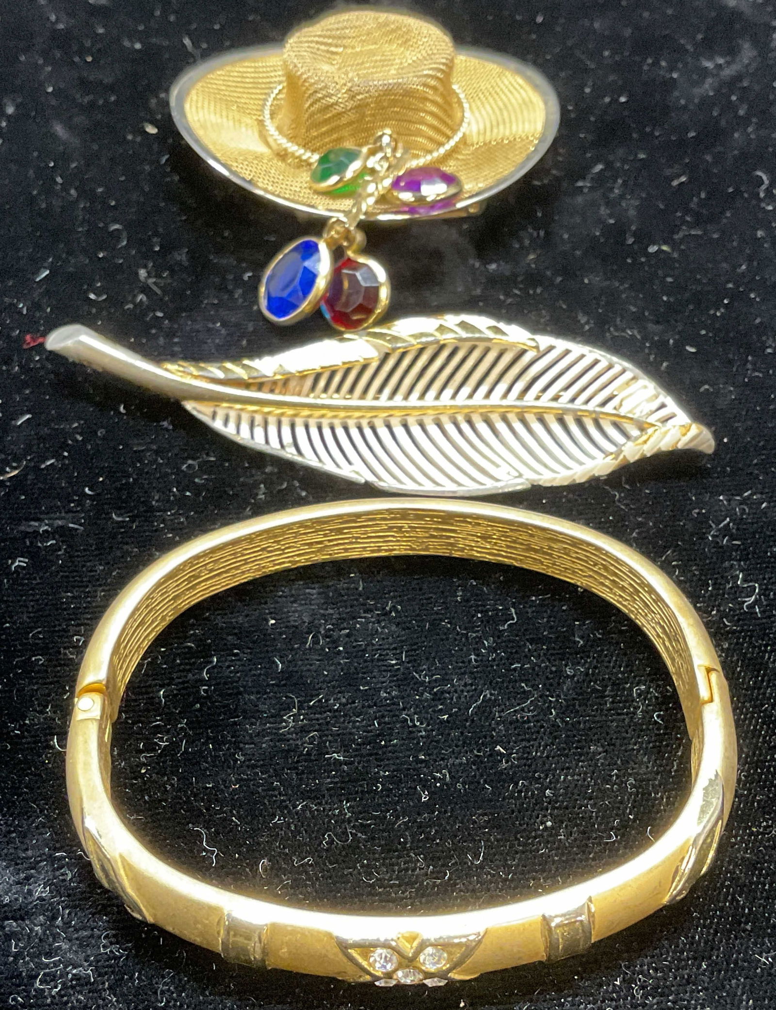 Lot3 Jwlry Gold Tone Crystal Bracelet, Hat Brooch+ (1 of 6)