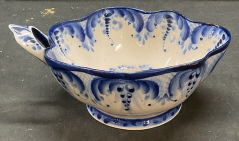 Sgnd Gzhel Porcelain Blue&White Serving Bowl Russi