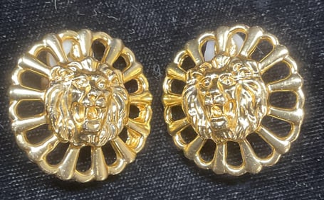 Vintage Gold Tone Lion Head Earrings