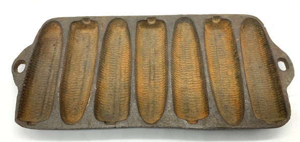 Vintage Cast Iron Corn Cob Bread Pan