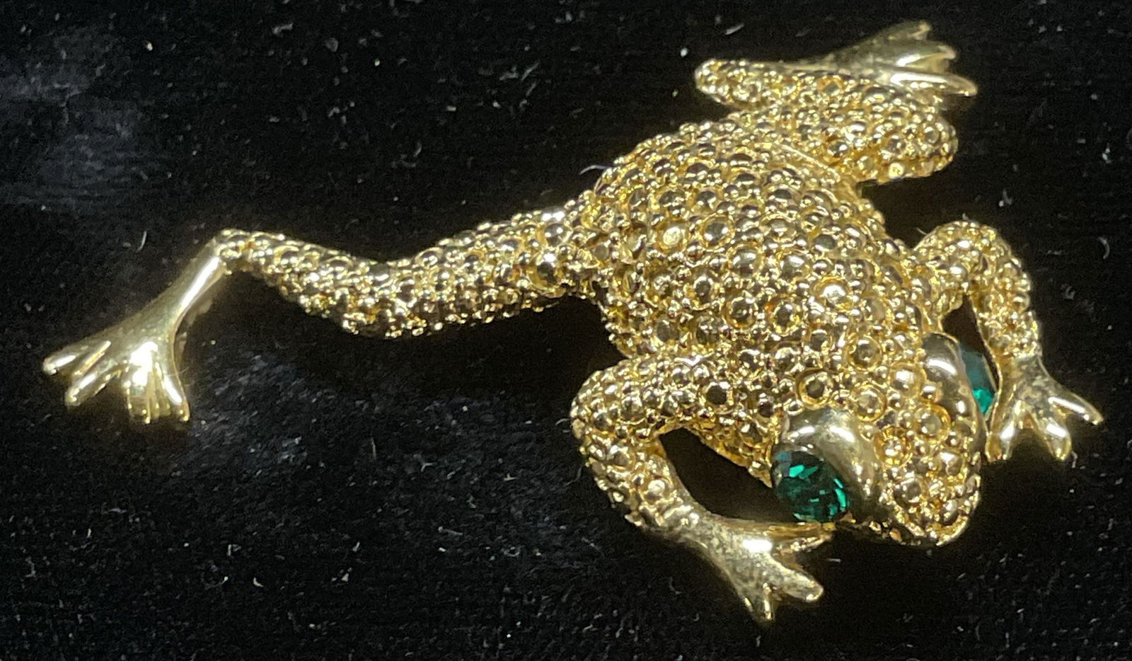 Vtg Napier Signed Gold Tone Crystal Frog Brooch (1 of 6)