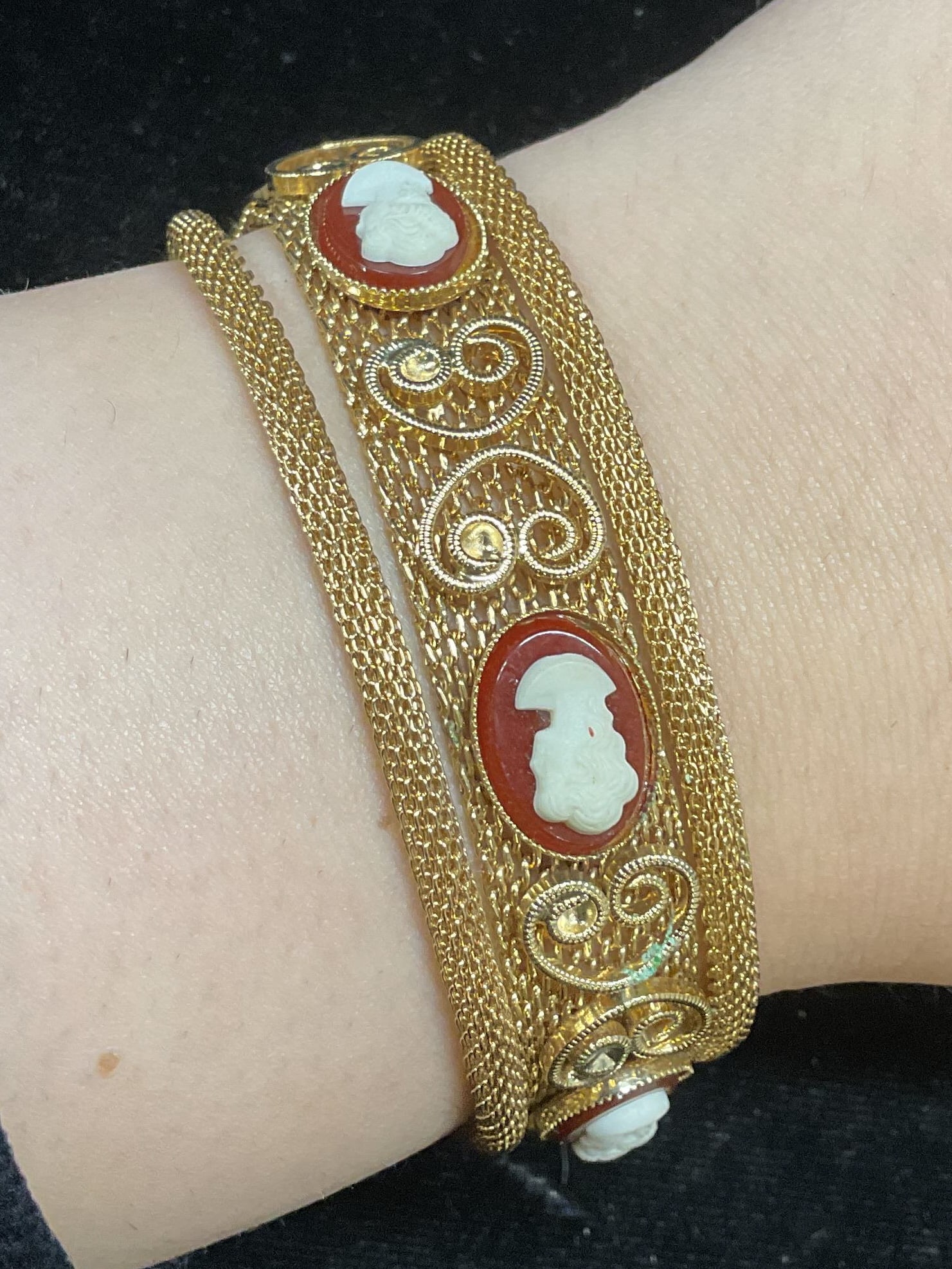 Vintage Gold Tone Mesh Cameo Bracelet: Vintage gold tone three band mesh chain bracelet with red and white cameo panels. Measures approx 6.75 inches long. One cameo needs replacement. Some wear including scratching. Jewelry, estate jewelry