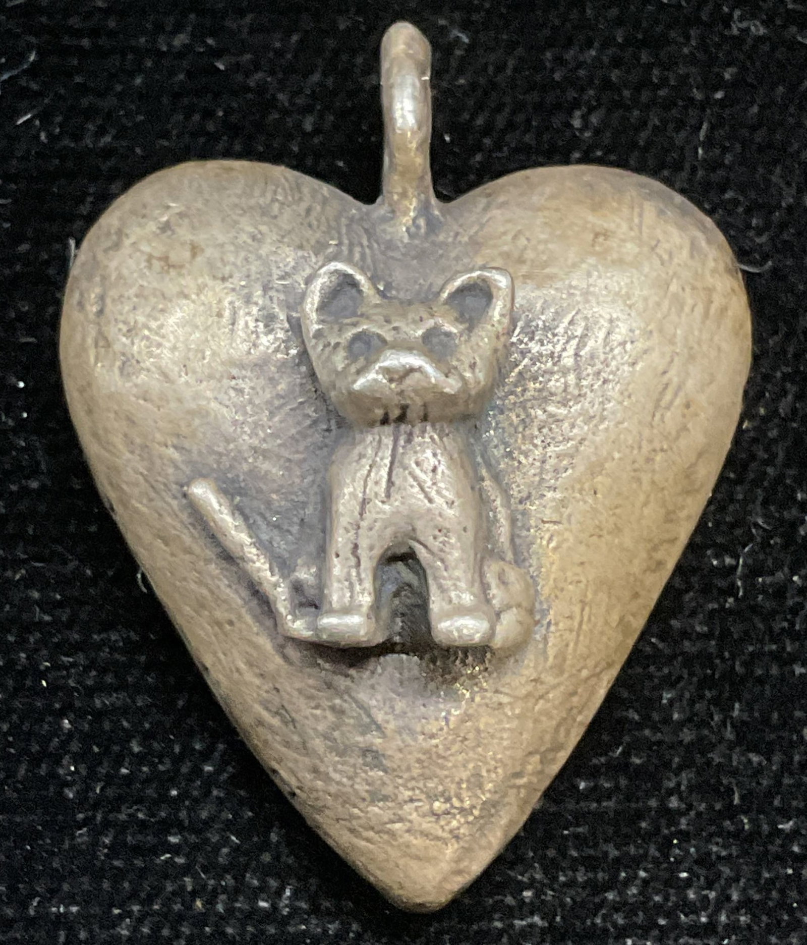 Silver Tone Cat & Heart Pendant: Silver tone cat and heart motif pendant. Reads Love Me Love My Cat. Measures approx 1 x 1 inches. Some scratching. Jewelry, estate jewelry, costume jewelry, cocktail jewelry, fashion jewelry, accessor