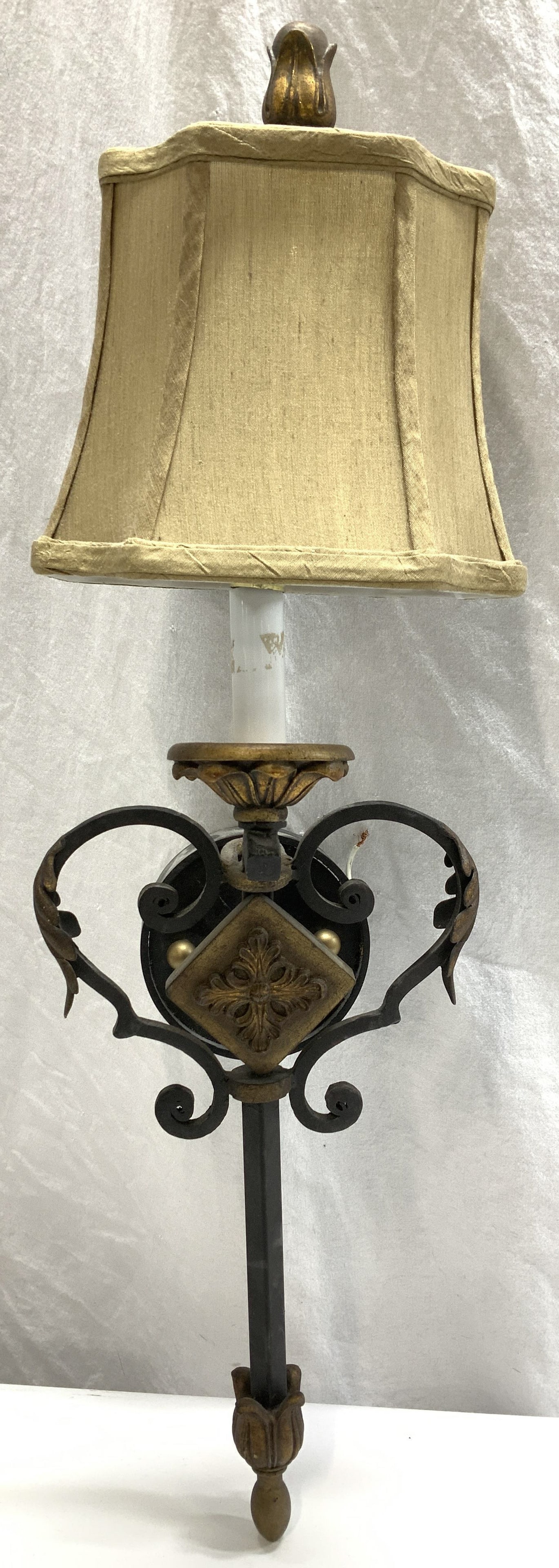 NIB Visual Comfort Co Iron Sconce w Shade (1 of 11)