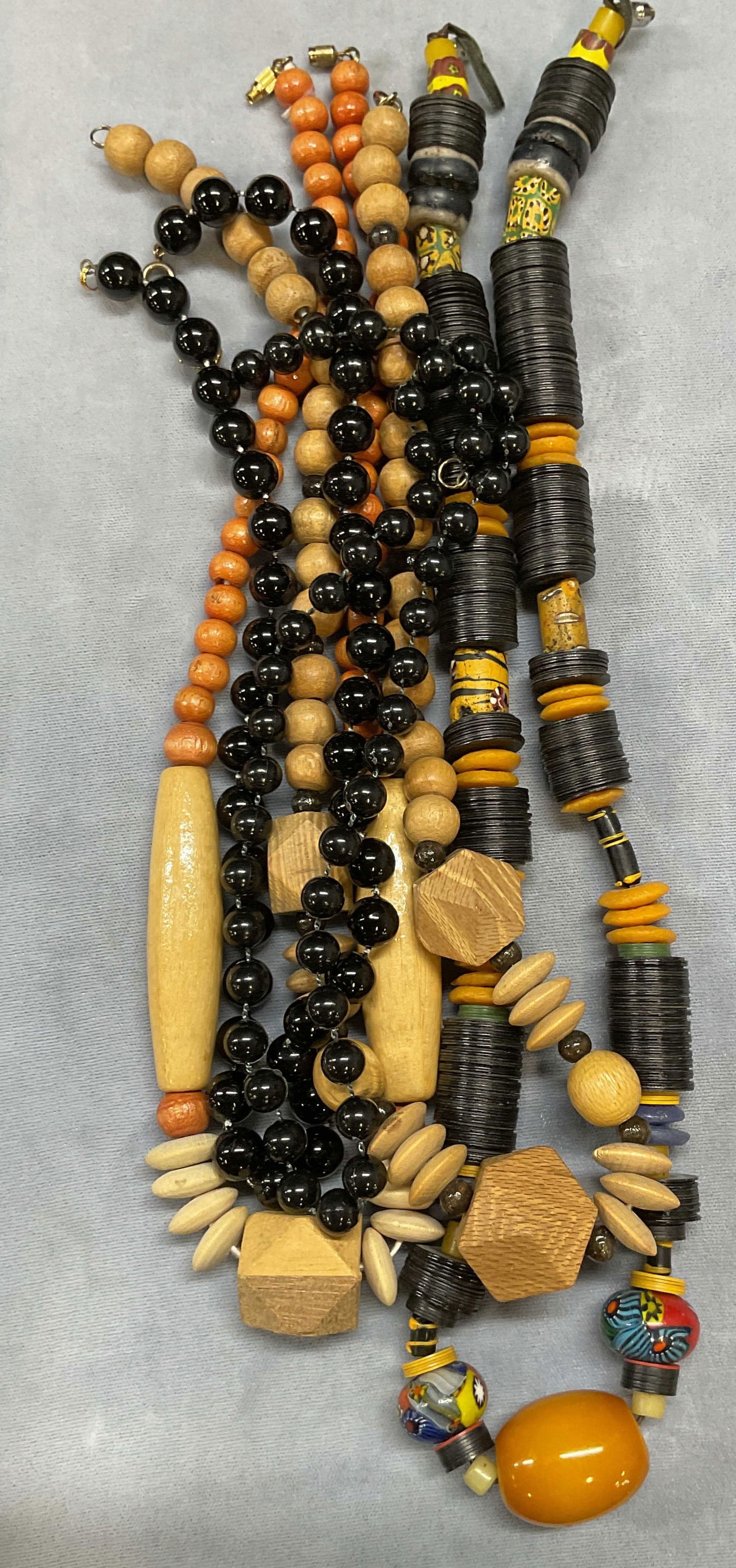 Lot 5 Wood & Black Beaded Necklaces (1 of 7)