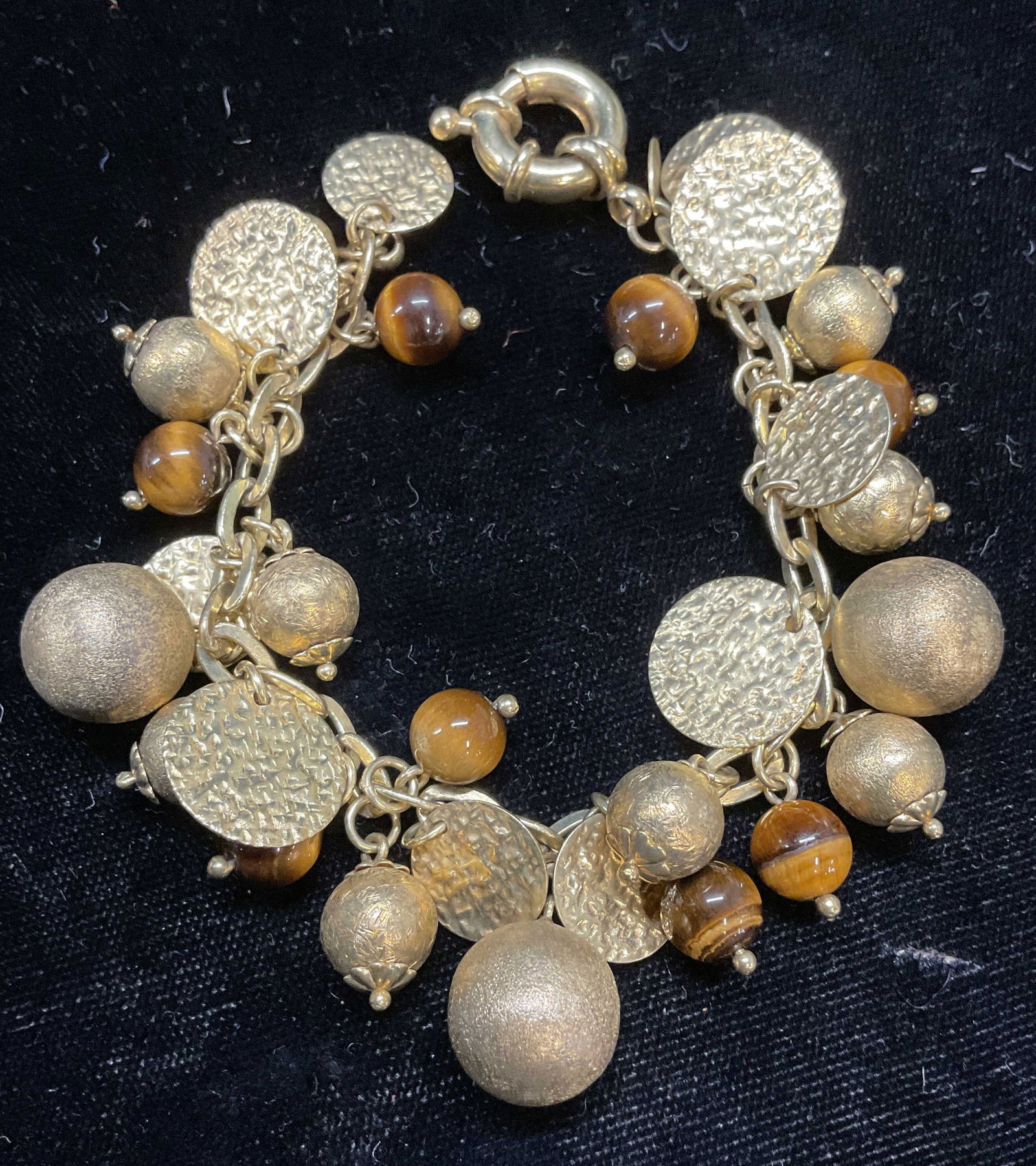 Vintage Gold Tone Tigers Eye Beaded Bracelet (1 of 6)