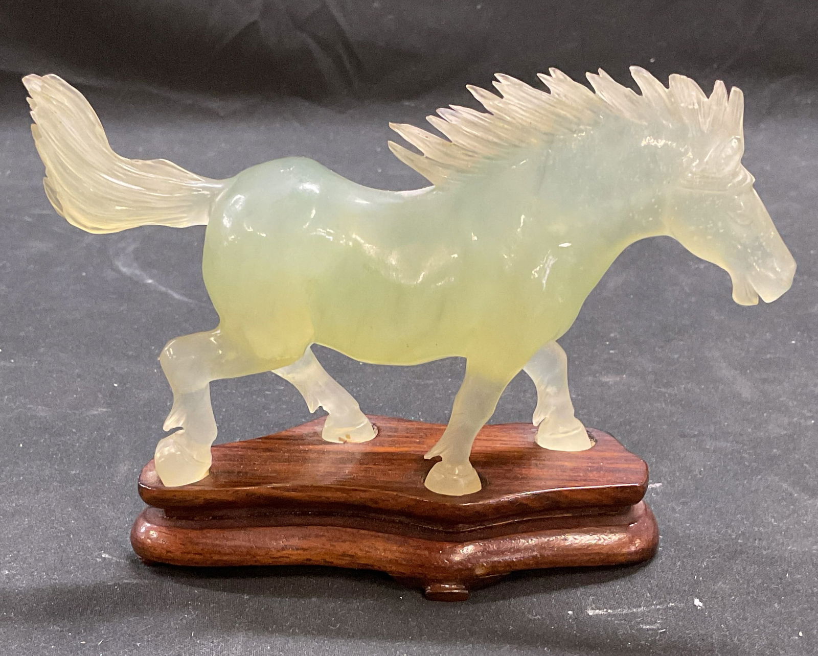 Asian Carved Jade Horse Figurine & Stand (1 of 6)