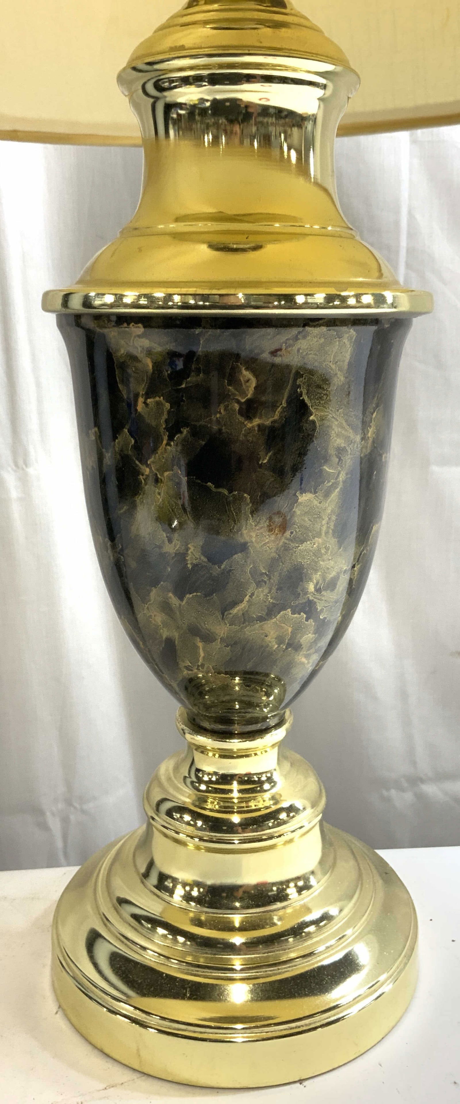 Marble Style Gilt Metal Tbl Lamp W Shade (1 of 7)