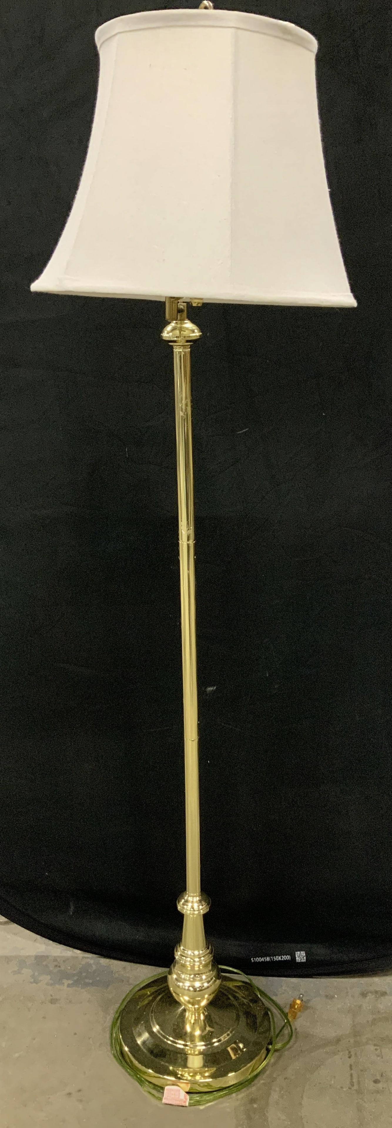 Vntg Gold Toned Metal Floor Lamp W Fabric Shade: Floor lamp featuring a gold-toned metal base & column. Features a white fabric lampshade. Lamp has a swing-arm design. No visible signature or markings. Surface wear consistent to age, use & exposure.