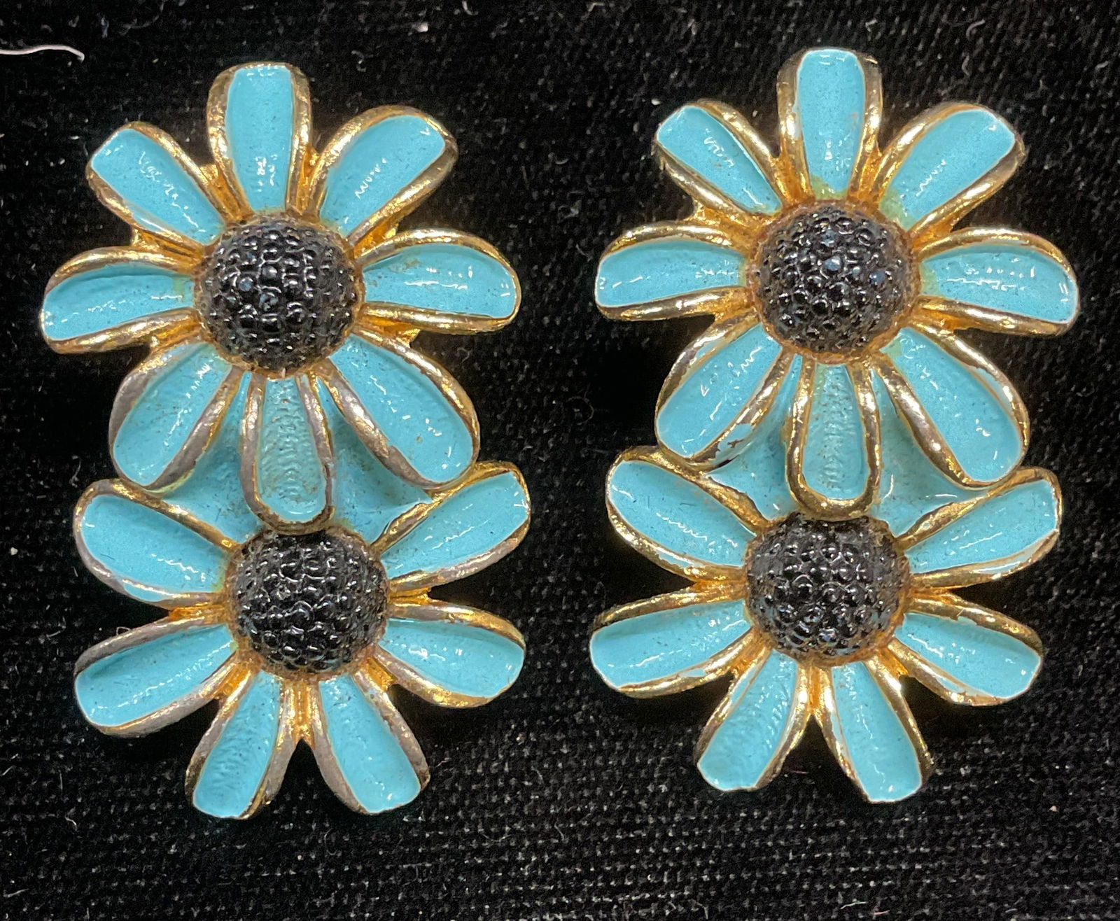 Vtg Judy Lee Blue Enamel Flower Earrings (1 of 6)