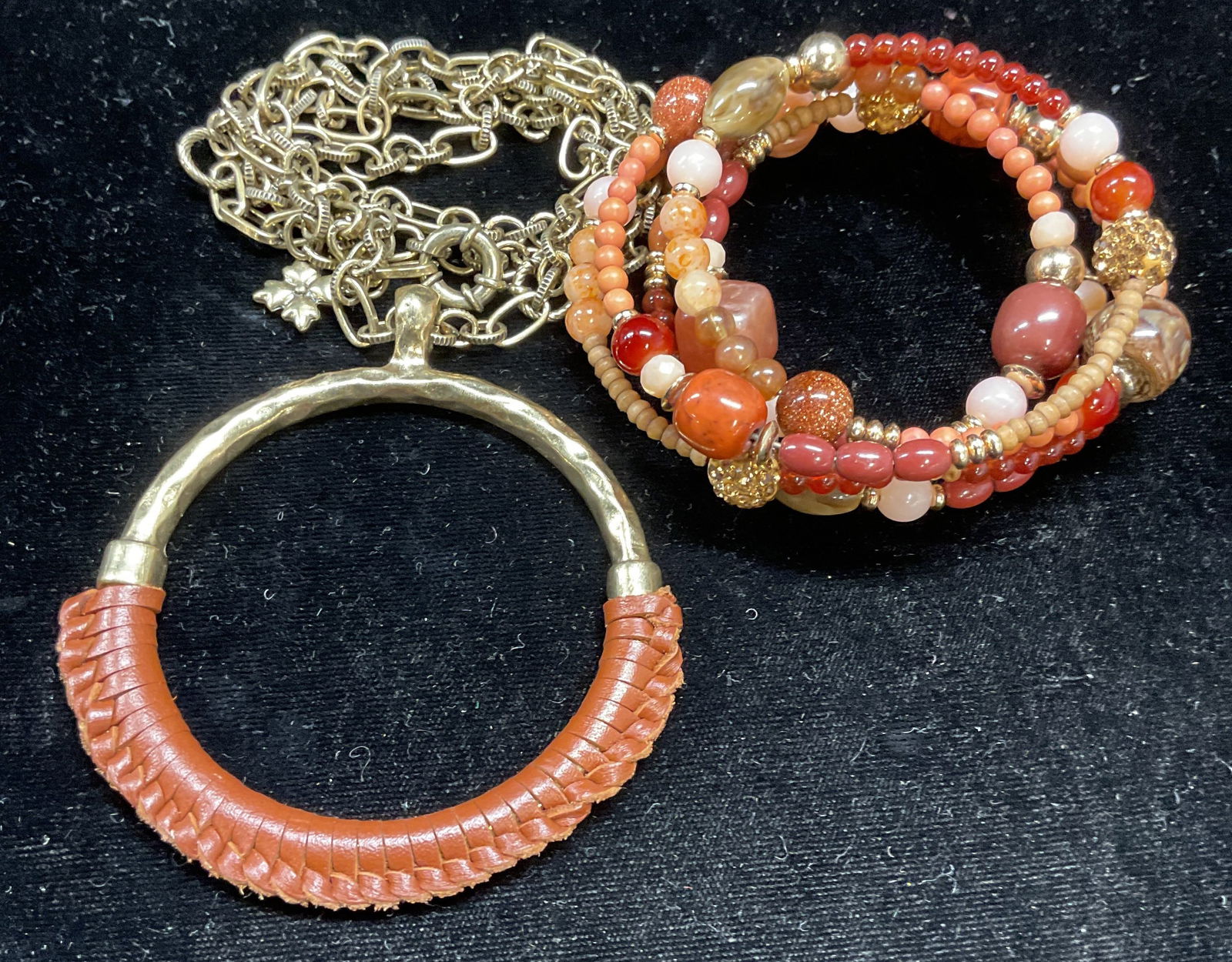 Lot 2 Red Beaded Wrap Bracelet & Necklace (1 of 6)
