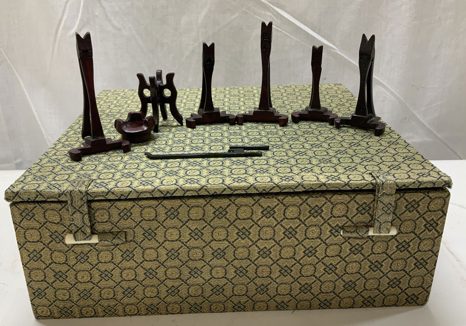 Lot 9 Miniature Chinese Instrument Stands W Box (1 of 8)