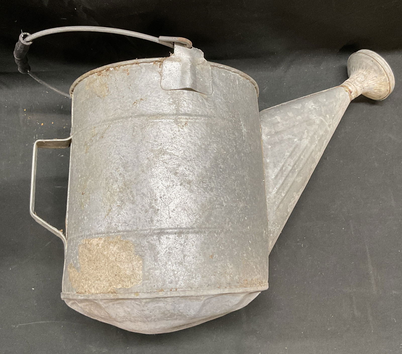 Vintage Metal Watering Can (1 of 6)