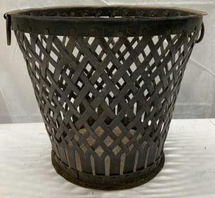 Vntg Metal Vessel W Lattice Pattern