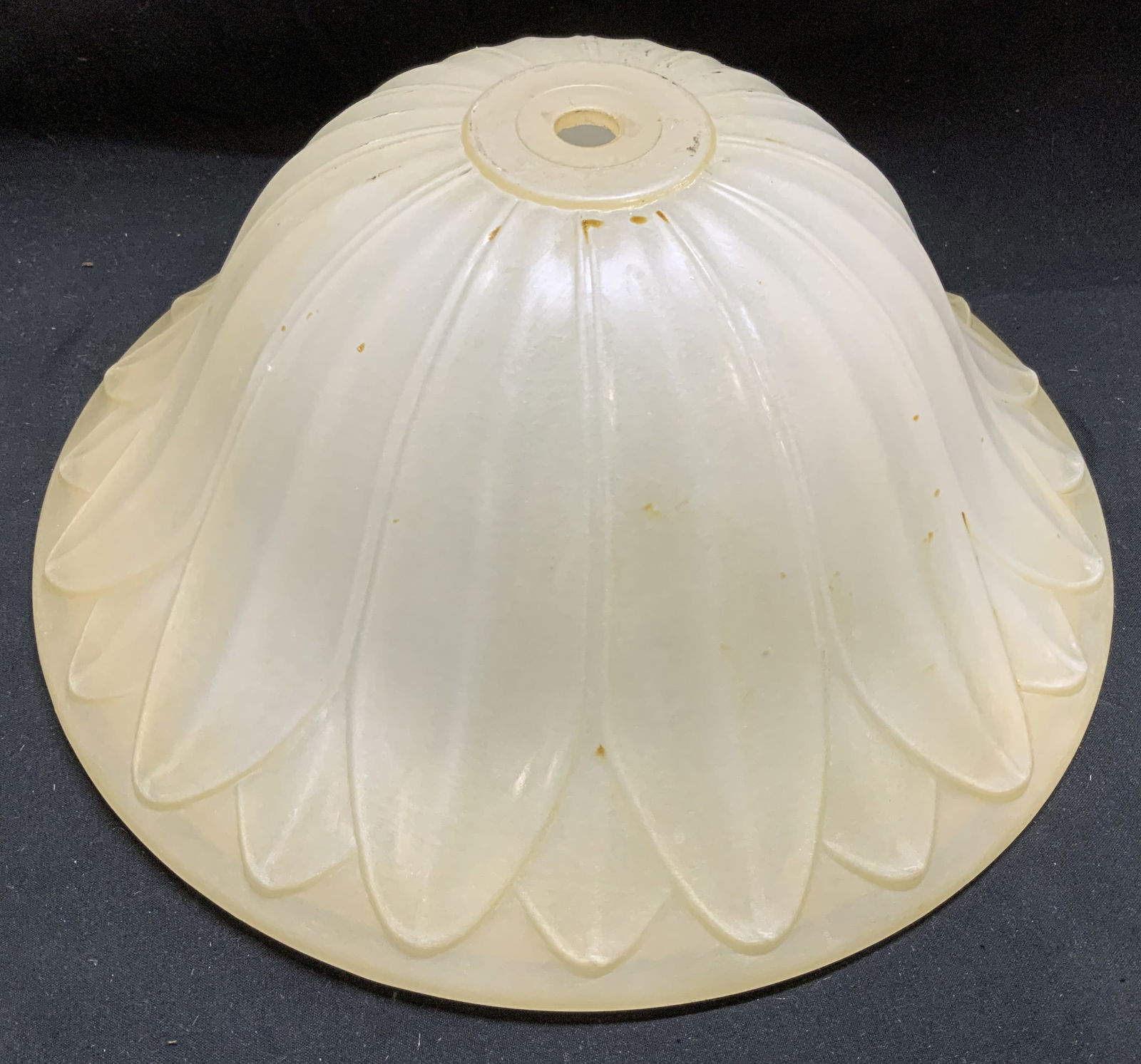 Hampton Bay Flush Mount Ceiling Light W Glass Shade (1 of 6)