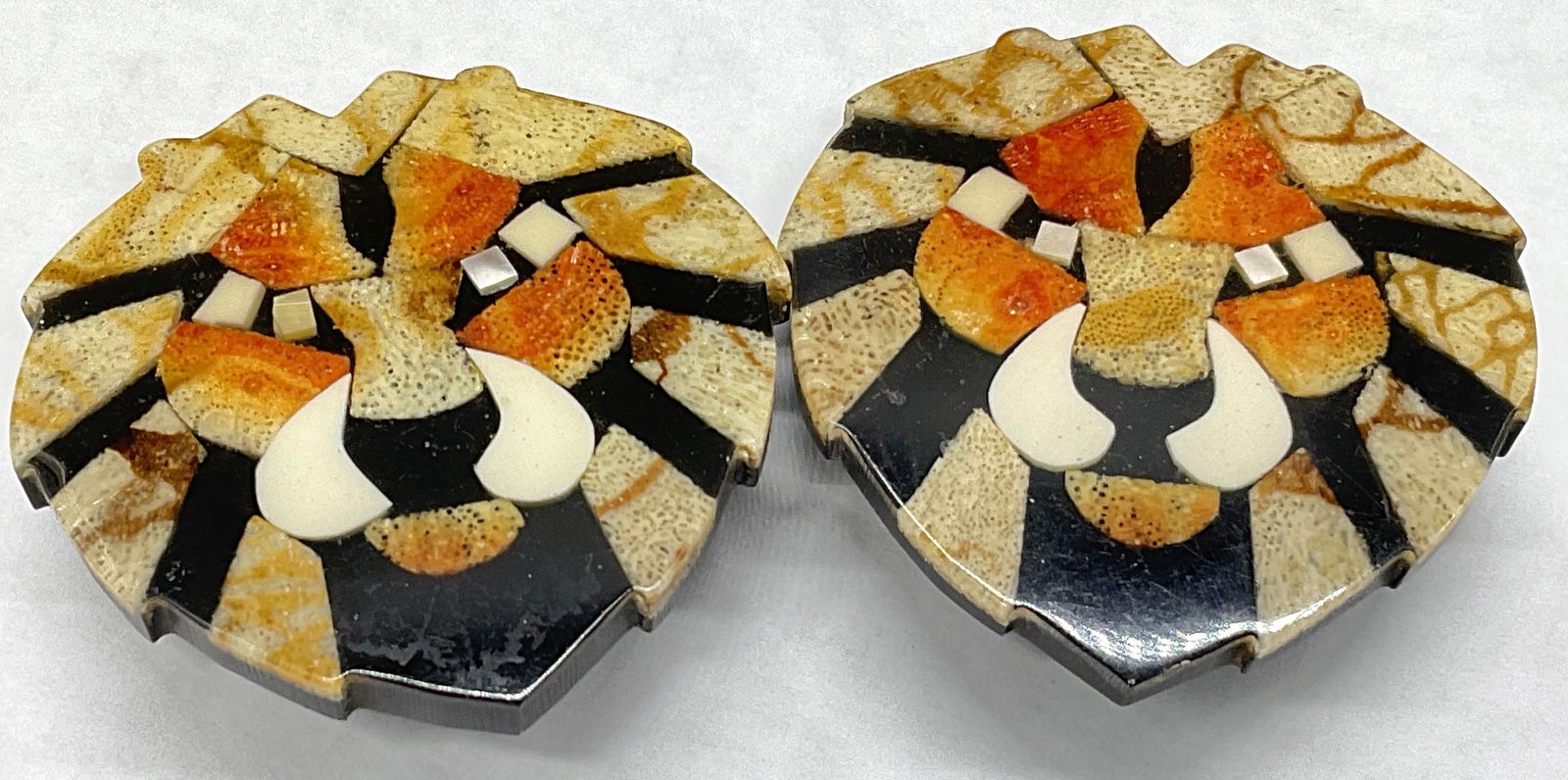 Vintage Lee Sands Coral Lion Head Figural Earrings (1 of 9)