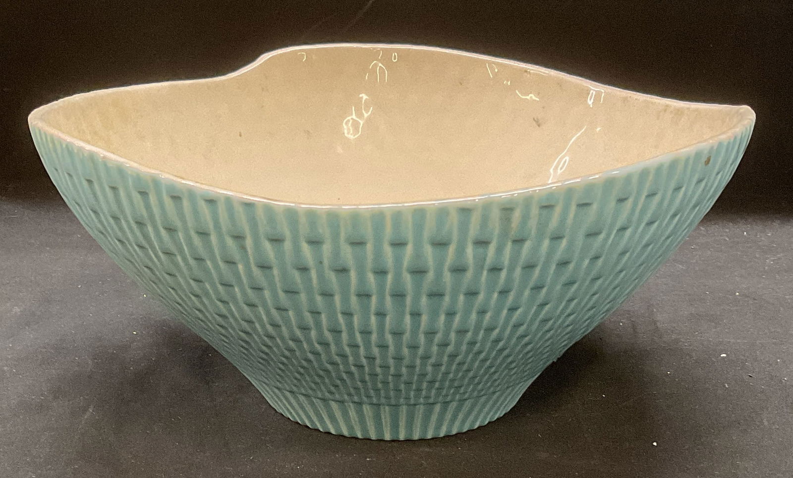 Vintage Red Wing Blue Ceramic Bowl USA (1 of 6)