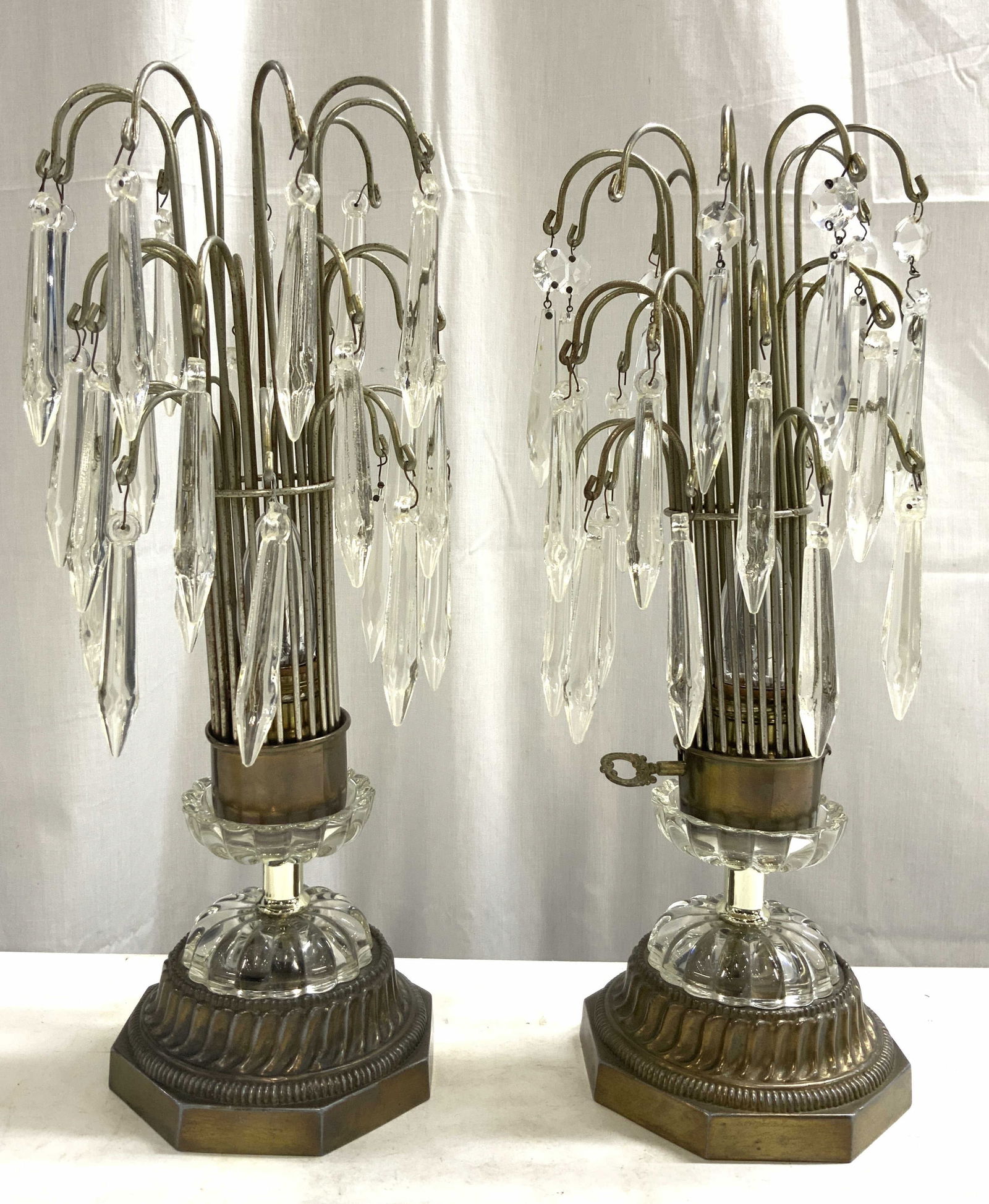 Pr Vtg Hollyw Reg Crystal Prism Waterfall Tbl Lmps (1 of 8)