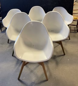 Set 6 White Eames MCM Style Chairs