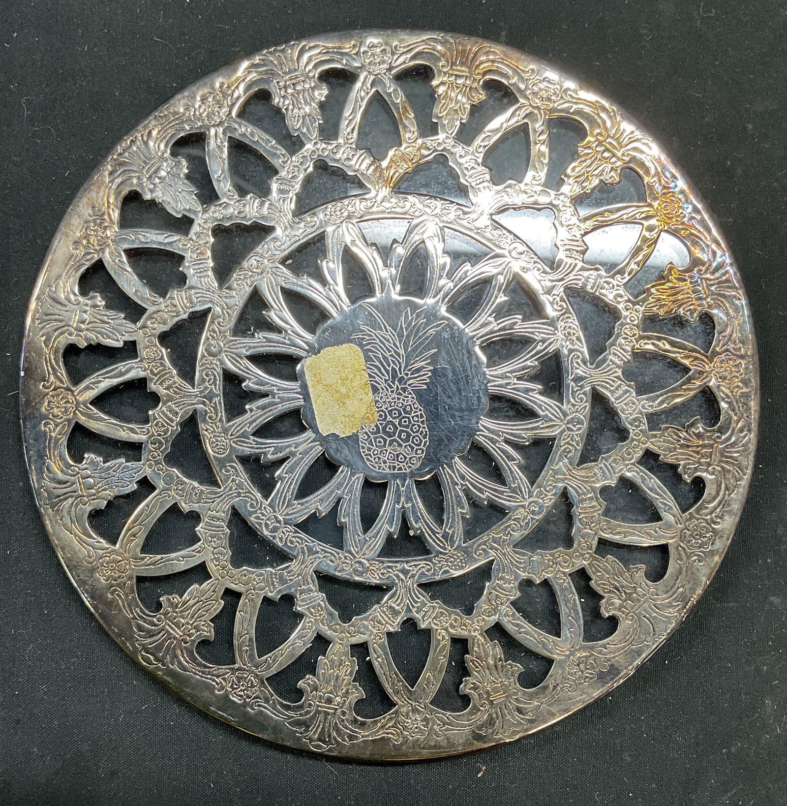Vtg Silver Plated Glass Pineapple Trivet (1 of 6)