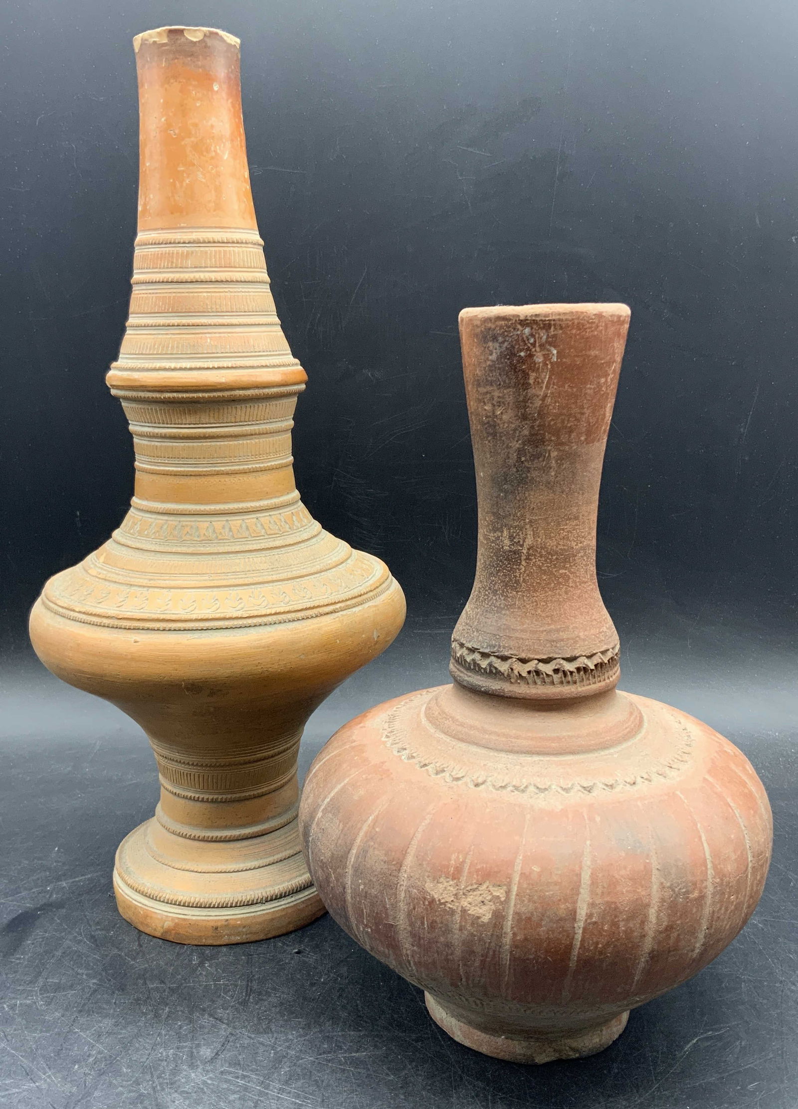 Lot 2 Vintage Ceramic Vases (1 of 10)