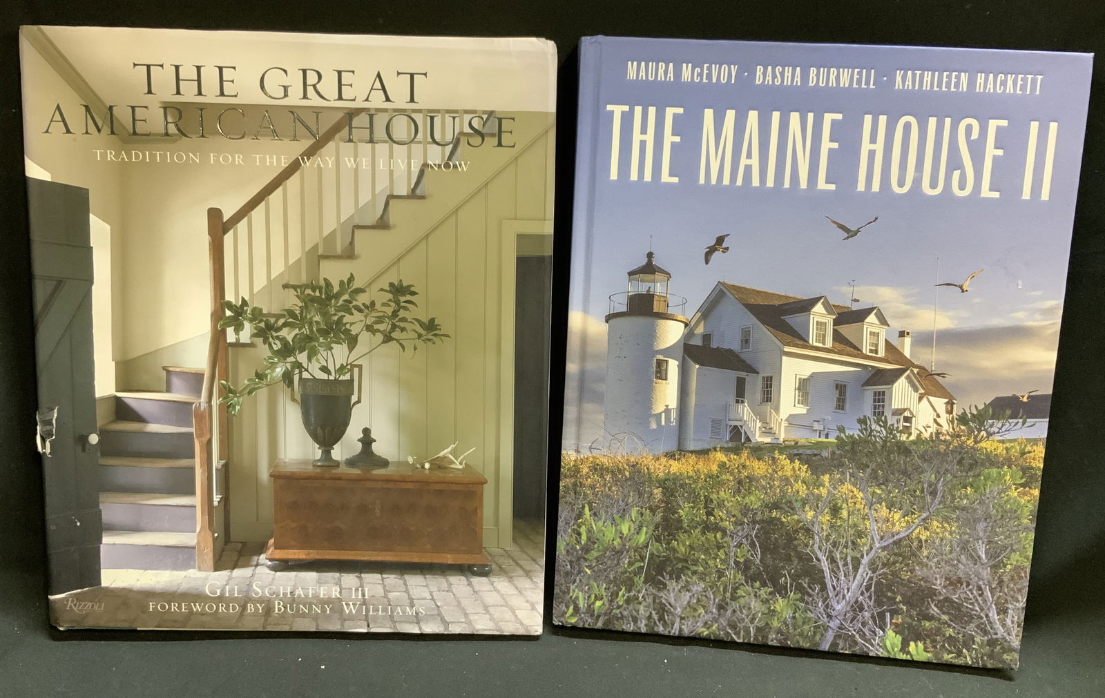 Lot 2 Interior Design Books 2010-2020s SCHAFER+ (1 of 12)