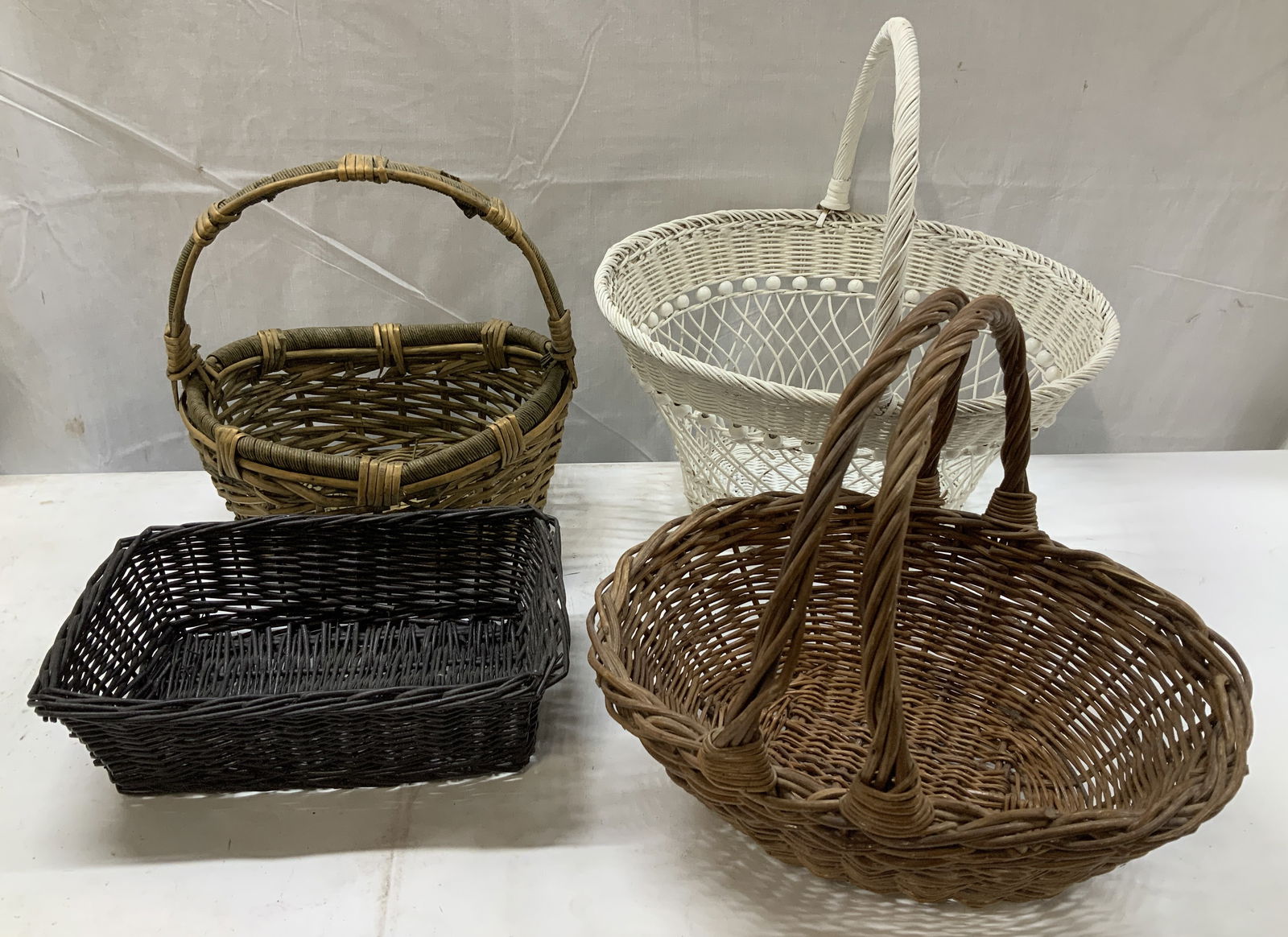 Lot 4 Vntg Assorted Woven Baskets (1 of 8)