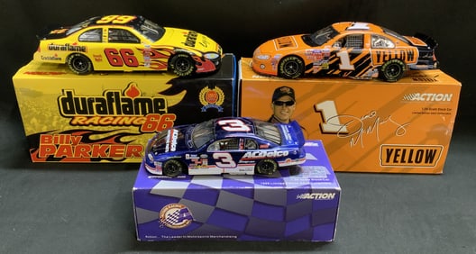 Lot 3 ACTION RACING 1:24 Die-Cast Metal Cars