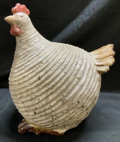 Vtg Ribbed Plump Chicken Figurine