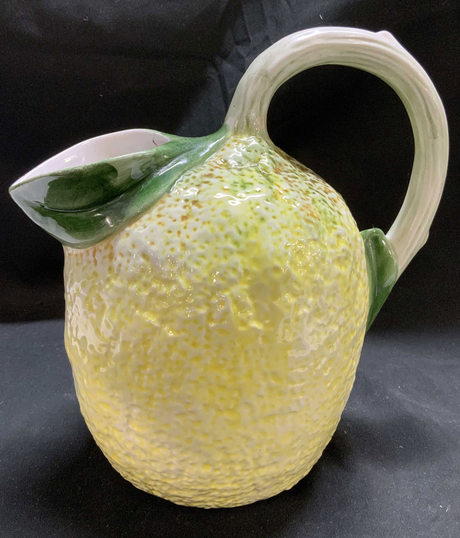 Vtg Hand Painted Lemon Ceramic Pitcher PORTUGAL (1 of 6)