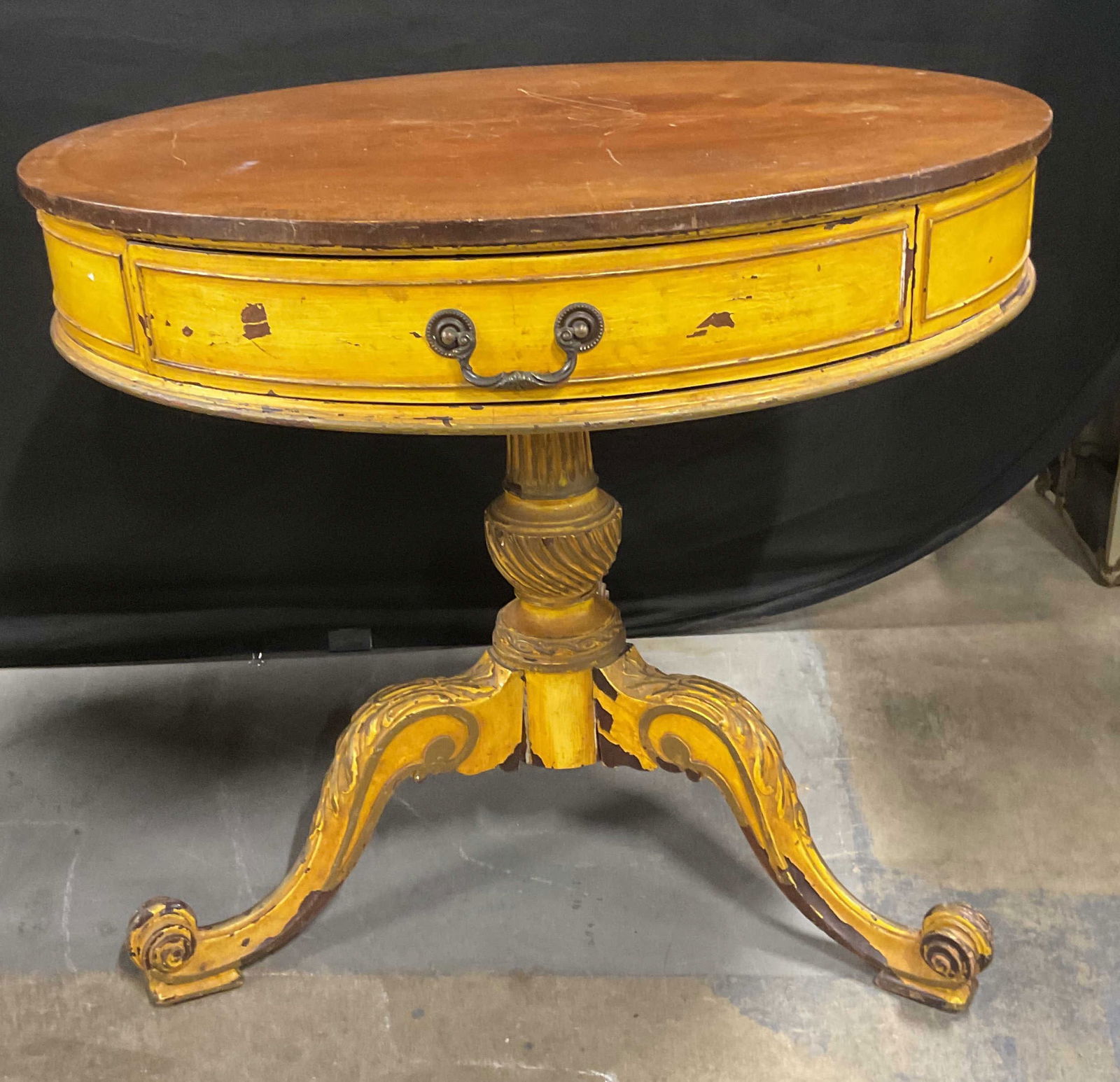 Vtg Imperial Yellow Mahogany Round Side Table (1 of 6)