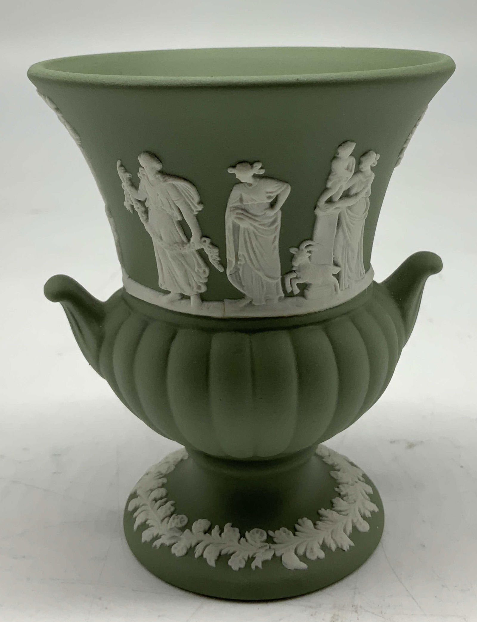 Wedgwood Green Jasperware Urn Vase ENGLAND (1 of 6)