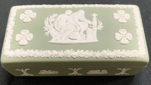 Wedgwood Green Jasperware Trinket Box ENGLAND