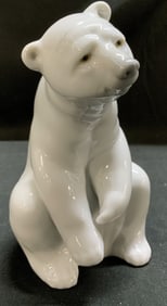 Lladro Resting Polar Bear Porc Figurine SPAIN