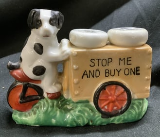 Vntg Dog Peddling Salt & Pepper Shaker Fig. JAPAN