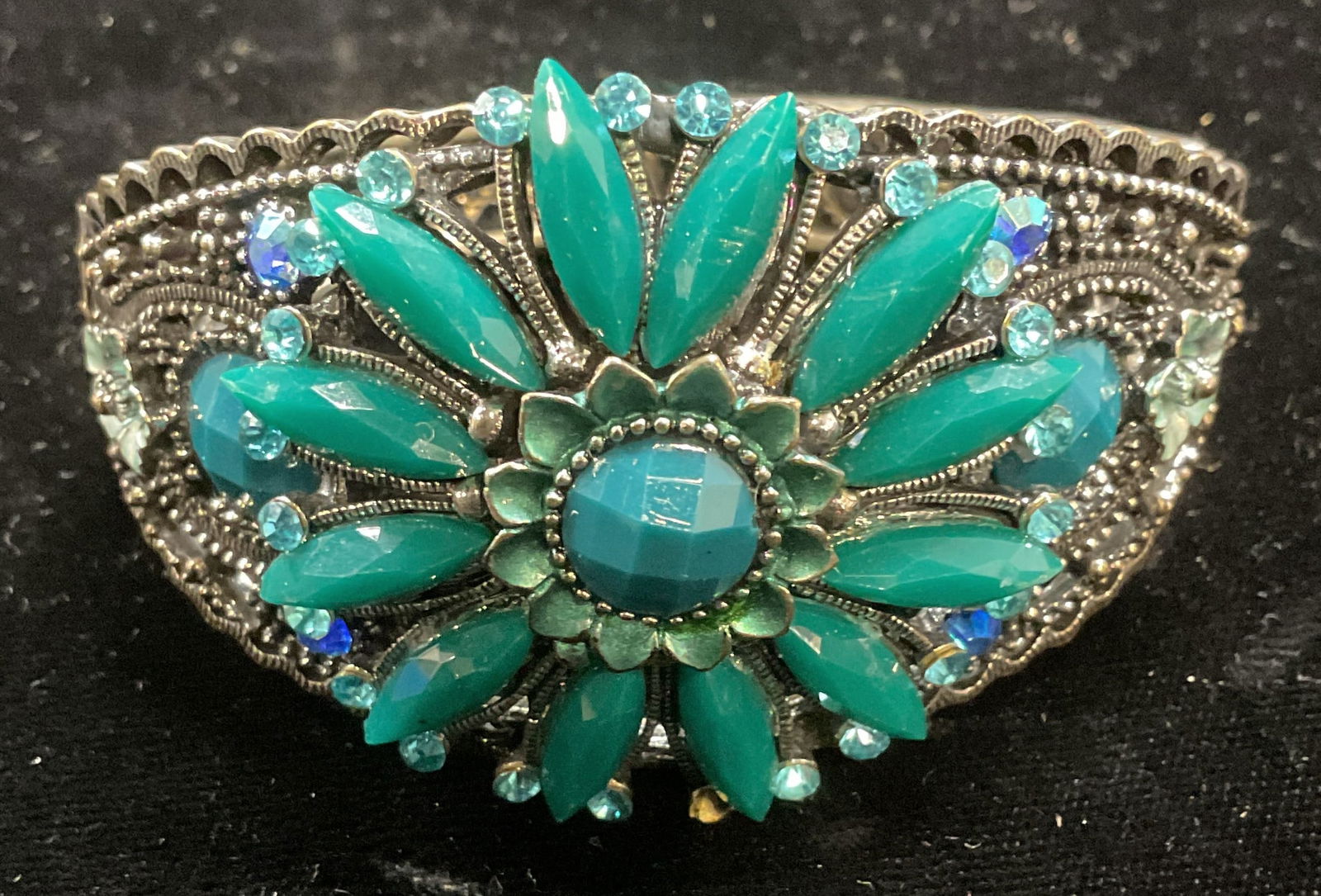 Silver Tone Blue Crystal Flower Bracelet (1 of 6)