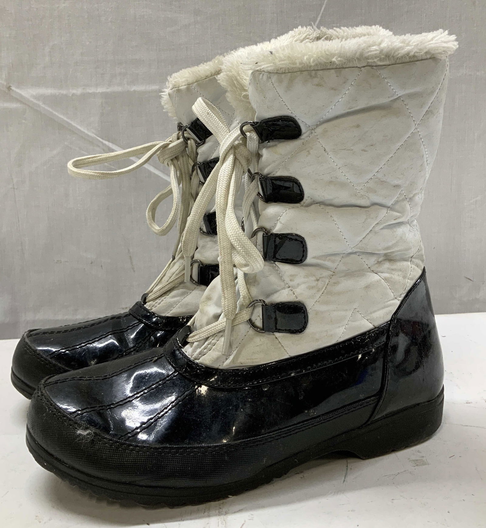 Totes White & Black Faux Fur Lined Winter Boots (1 of 7)