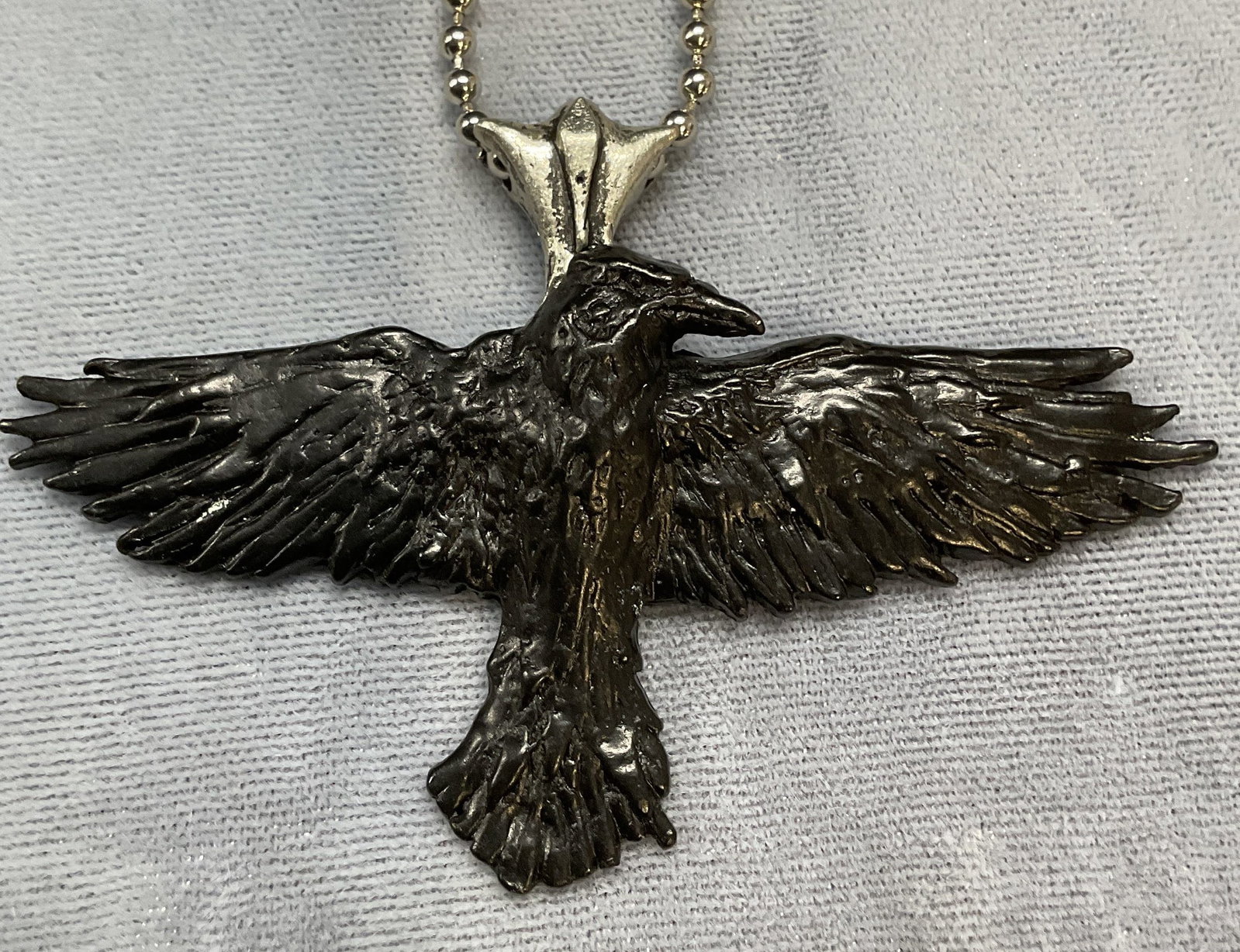 Vtg Alchemy Carta Black Crow Pendant Necklace 1996: Vintage 1996 signed The Alchemy Carta black crow motif pendant necklace. Made in England. Drop length approx 13 inches. Pendant approx 1.75 x 2.75 inches. Some scratching. Jewelry, estate jewelry, cos