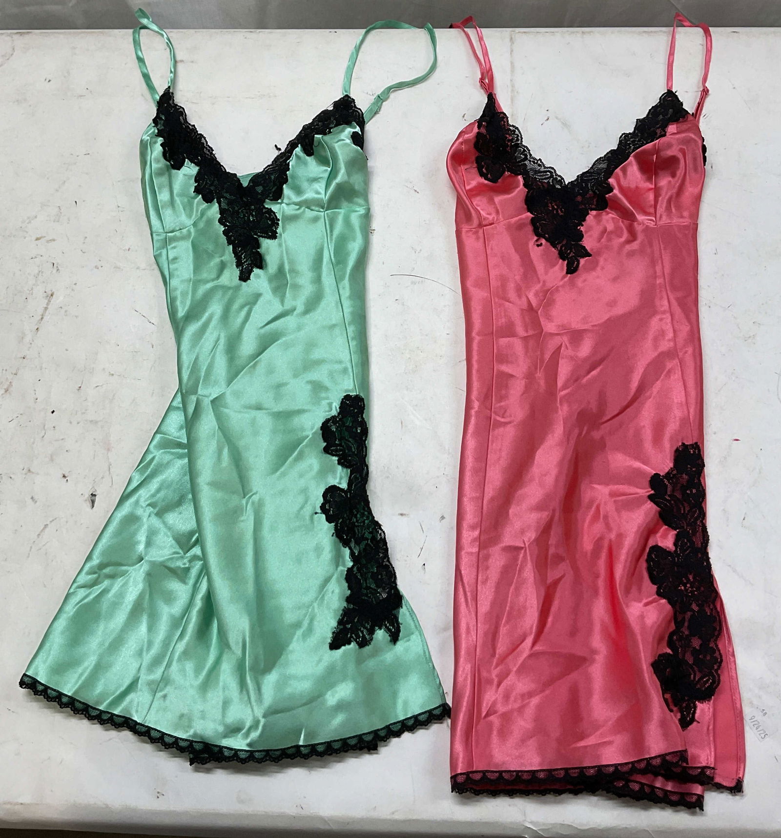 Lot 2 Fredericks Of Hollywood Criss Cross Slips (1 of 13)