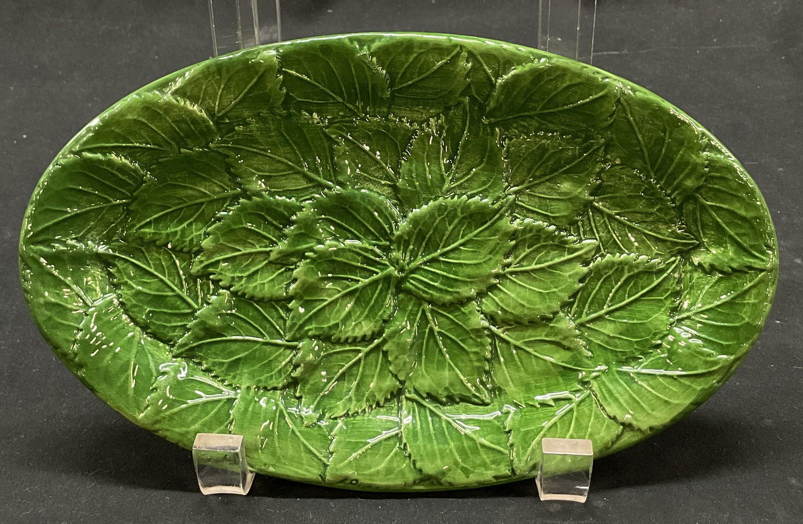 SGND Neiman Marcus Green Leaves Ceramic Dish Italy (1 of 7)