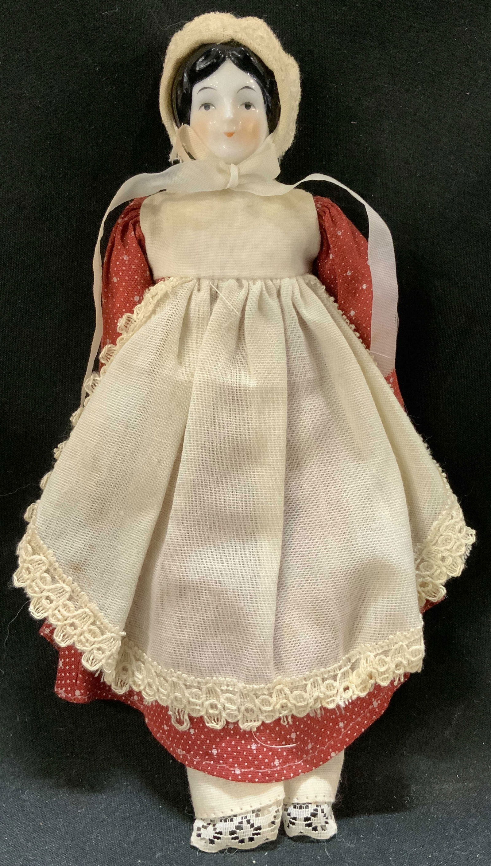 Vtg 1982 H.L. Porcelain Head Doll W Cloth Body (1 of 6)