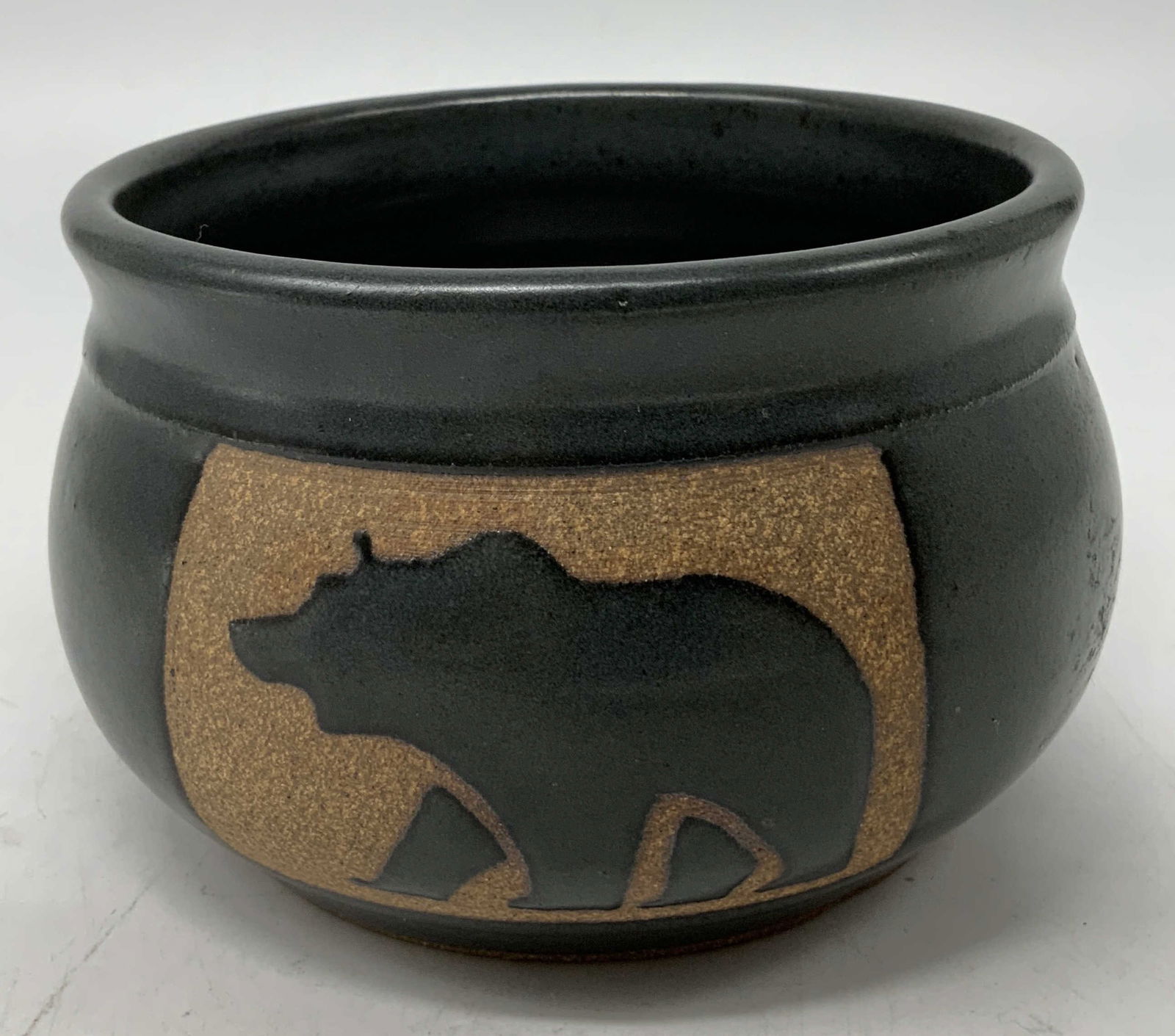 Signed Bear Silhouette Art Pottery Bowl (1 of 6)