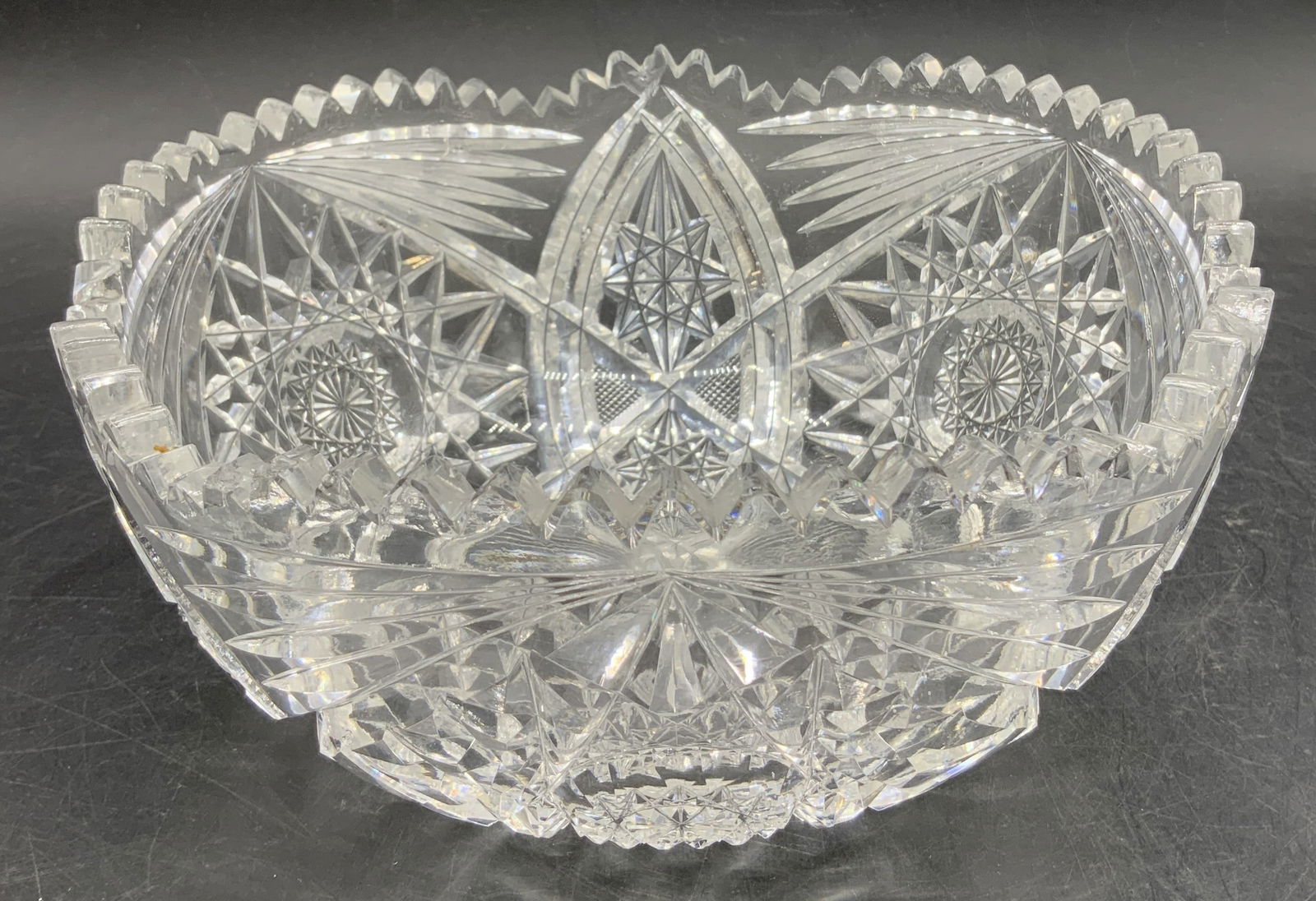 Vntg Cut Crystal Sawtooth Edge Serving Bowl (1 of 6)