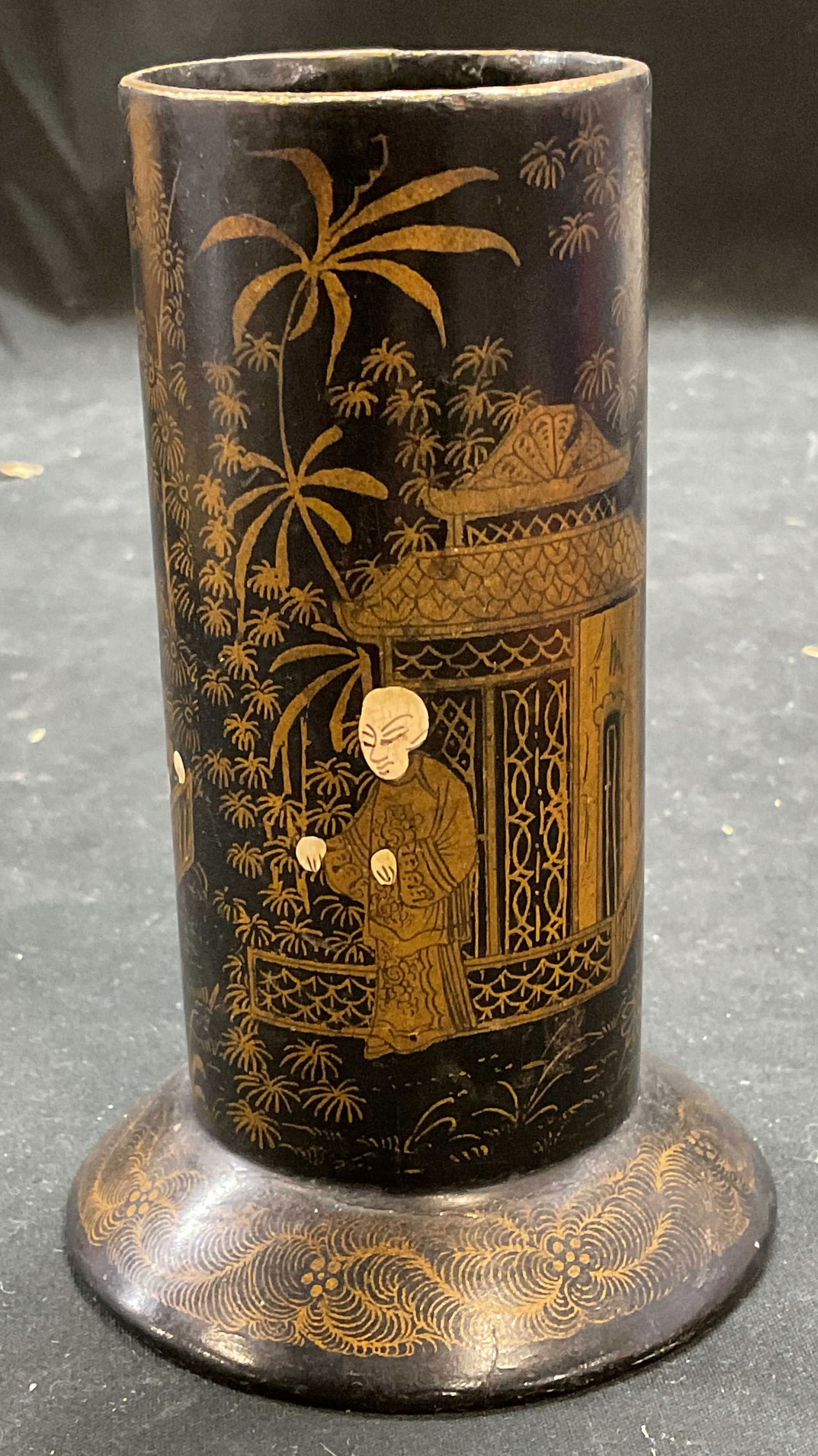 Asian Lacquerware Spill Vase Brush Holder (1 of 6)