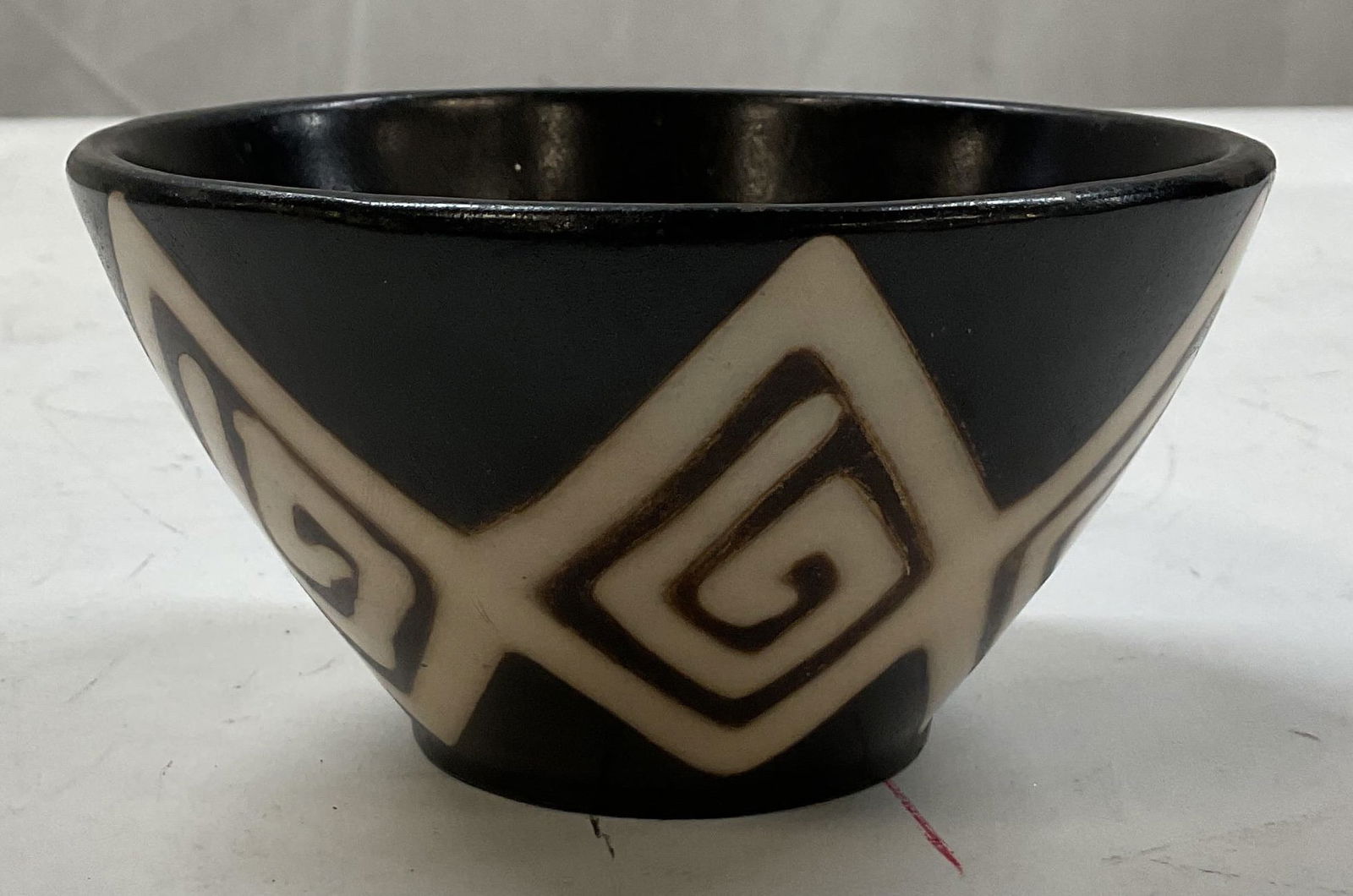 Vintage Ceramic Peruvian Bowl (1 of 7)