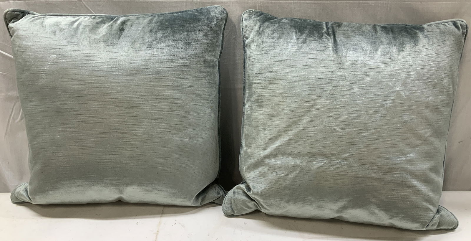 Vtg Pair Silk Velvet W Down Insert Throw Pillows: Throw pillows are light blue toned & are silk velvet. Down inserts on pillows. No visible signature or markings. Surface wear consistent to age, use & exposure. Measurements: length 19.2in x width 18i