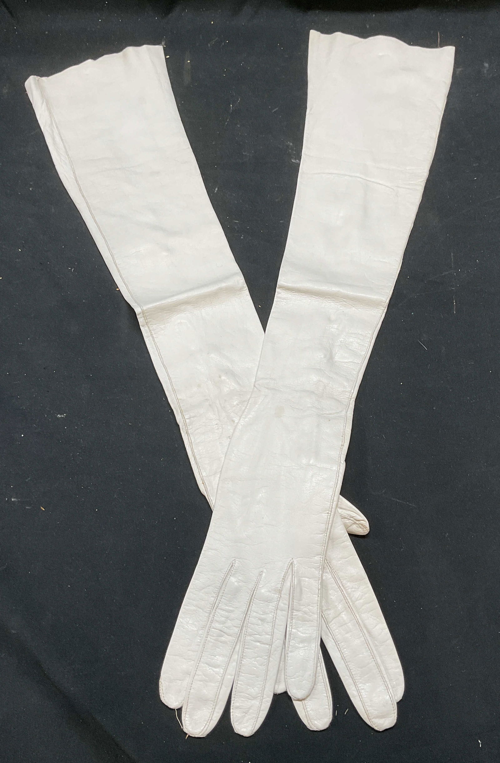 Lord & Taylor White Leather Opera Gloves, France (1 of 7)